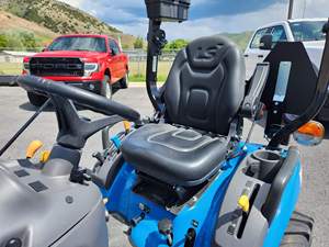 NOUVEAU Tracteur compact LS MT125 avec chargeur frontal – Tracteur agricole diesel 4x4 - Product Image 3
