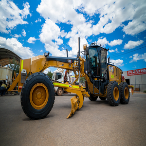 Niveleuse de moteur maintenant avec un prix abordable et une livraison rapide idéale pour les travaux routiers et les projets de construction lourde - Product Image 6