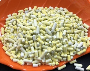 Gránulos de xantato de sodio etílico 99% de pureza, agente auxiliar químico, pellets cilíndricos blancos/amarillos para uso industrial en bolsas, China - Product Image 1