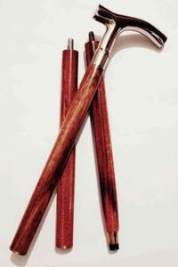 Canne de marche en bois d'acacia de haute qualité, fabriquée à la main avec logo personnalisé, meilleur design pour les gauchers, embout en métal, vente en gros au meilleur prix - Product Image 5