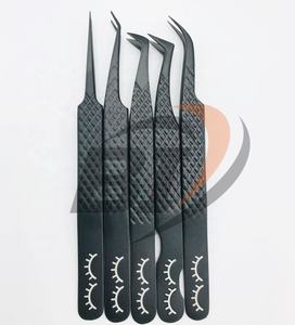 Pinzas de extensión de pestañas de acero inoxidable negro mate sostenible Punta puntiaguda de agarre de diamante para aplicaciones de pestañas de fibra de volumen - Product Image 4