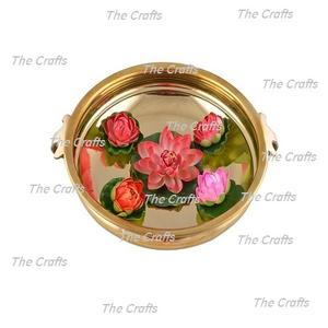 Admirable Design Urli En Laiton Martelé Urli Fait À La Main Forme Ronde Urli Décoratif Pour Mariage Diwali Utilisation - Product Image 2