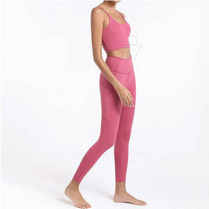 Juego de Yoga de Moq bajo de talla grande para uso femenino, cómodo, fácil de usar, juego de yoga para gimnasio disponible en stock - Product Image 1