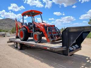 Tractor retroexcavador Kubota M62 usado, 62HP, poco uso, solo 62 horas, excelente estado, motor y caja de cambios completamente funcionales. - Product Image 5