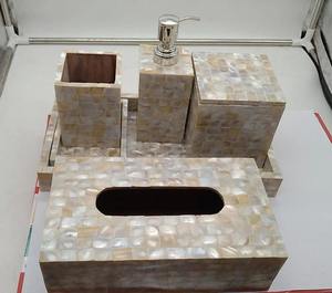 Juego de baño personalizable más vendido, forma rectangular con hueso de cuerno, madre de perla y resina, respetuoso con el medio ambiente e impermeable - Product Image 6
