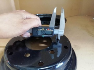 Rodamiento de <span class=keywords><strong>Rueda</strong></span> de Alta Calidad para Carretilla de Aeropuerto 4.00-<span class=keywords><strong>8</strong></span>, Neumático Sólido 3.00D-<span class=keywords><strong>8</strong></span>, Llantas Divididas para Nissan Altima, Hecho de Acero - Product Image 4