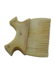 Herramienta DE ASEO vintage de hueso natural de Crescent Crafts - Product Image 3