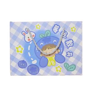 Adorable bolsa de regalo de papel para bebé Cosplay de frutas-Embalaje ecológico y duradero Ideal para fiestas infantiles - Product Image 2