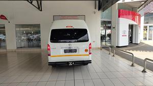 Toyota Hiace 2021 d'occasion, excellent état, prêt à être expédié - Product Image 2