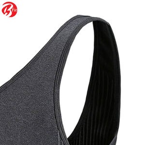 Soutien-gorge de sport dos nu de haute qualité pour les entraînements de fitness Conception de cou de licou simple Option de taille supérieure Fabriqué au Pakistan - Product Image 5