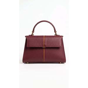 Sac à main structuré en cuir de vache véritable avec imprimé animal - Fabriqué en Italie - Product Image 1