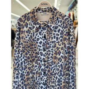 Camisa Klohe de Popelina con Estampado de Leopardo, Colección 3400 - Product Image 1