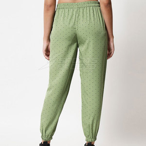 Pantalones de mujer precio razonable servicios OEM último estilo diseño personalizado ropa de calle Pantalones de mujer - Product Image 3