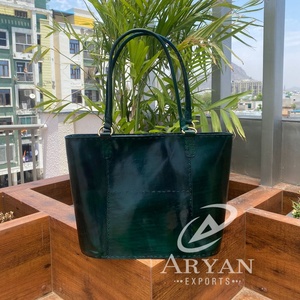 Nuevo bolso de mano de lujo con cremallera de cuero de Caballo Loco genuino de cuero verde hecho a mano para mujer, bolso de mano personalizado con asas de piel de vaca - Product Image 1