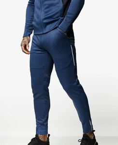 Conjuntos de chándal personalizados para hombre, ropa de entrenamiento al por mayor, chándal para correr a granel, chándal deportivo de algodón transpirable para hombre - Product Image 6