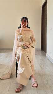 ชุดเดรสผู้หญิงสไตล์ฟาร์ชีแบบดั้งเดิมของปากีสถานที่ดีที่สุด เหมาะสำหรับใส่ในโอกาสทางการและลำลอง ทรงเอไลน์ เอวธรรมชาติ ผ้าไหม ปักลายลูกไม้ สำหรับฤดูร้อน - Product Image 5