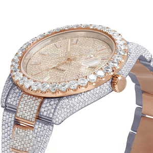 Superbe montre pour homme avec chiffres arabes sur le cadran fabriquée avec des diamants ajoutant élégance et classe - Product Image 3