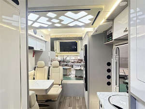 Kits de Conversión de Carrocería para RV, Nuevos, Personalizados de Fábrica en China, Camioneta, Cámper, Van, Cápsula de Fibra de Vidrio, Transmisión Manual, en Venta - Product Image 2