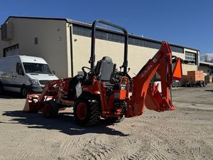 Tractor Subcompacto Kubota BX23S de 23 HP 4x4 en Oferta con Cargador y Retroexcavadora |   Mini Tractor 4X4 Más Vendido para Exportación - Product Image 5