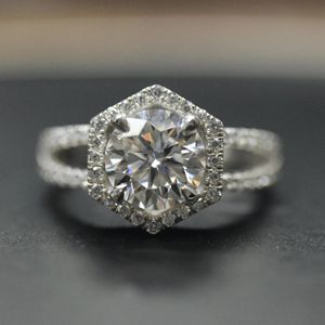 Round Cut Diamond Shaped 4 Prong <b>Set</b> Halo Anniversary <b>Ring</b> For <b>Women</b> - Product Image 4