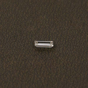 0.75 Carat Baguette Cut IGI Certified Lab Grown CVD EF Colour Diamond Loose Stone for Creative Jewelry Making - Product Image 3