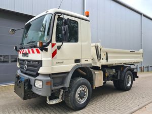 Camion benne d'occasion Mercedes-Benz Actros 1832 6 roues 4x4 de 2007, véhicule utilitaire diesel neuf pour le transport de charges et la construction - Product Image 1