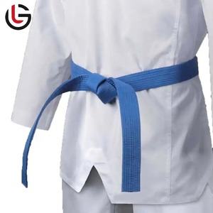 Conjuntos de uniformes de entrenamiento de Karate personalizados Ropa de artes marciales para adultos Salwar Kameez de algodón en el color de tamaño preferido - Product Image 6