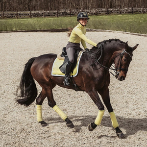 Cómoda almohadilla de sillín inglesa transpirable diseño acolchado forro suave material duradero mejor para el entrenamiento y el espectáculo de equitación - Product Image 2