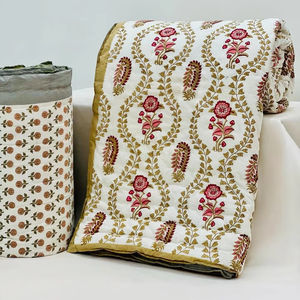 Couette matelassée réversible de luxe faite à la main en coton imprimé de blocs floraux Kantha pour hôtels meilleur prix - Product Image 1