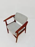 Rare fauteuil en teck Chaise classique en bois massif fabriquée à la main avec accoudoirs Siège confortable et durable Parfait pour le salon et le bureau
