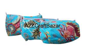 Pochette de maquillage matelassée en coton biologique, pochette cosmétique indienne faite à la main, trousse de toilette zippée, design imprimé en blocs multicolores - Product Image 1