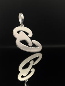 Pendentif en diamant glacé de style piège en acier inoxydable personnalisé - Product Image 5