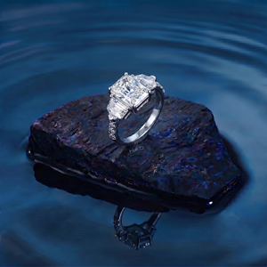 Anillo de compromiso de tres piedras con diamante radiante cultivado en laboratorio, anillo de novia solitario de oro blanco, joyería fina de lujo, regalo para mujer - Product Image 2