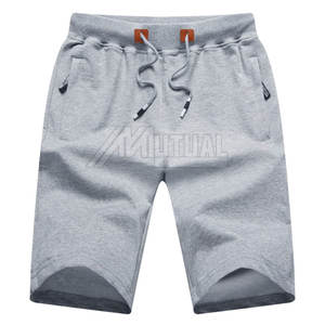 Pantalones cortos deportivos para hombre, tela de secado rápido, ajuste elástico, pantalones cortos ligeros para hombre para correr y entrenar - Product Image 1