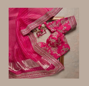 Boutique de exportación de tela de seda bordado con blusa Sari último exclusivo Sari étnico nupcial bodas impresionante diseño de túnica - Product Image 1