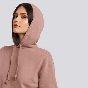 Sweat à capuche court pour femmes 100% coton épaule tombante Streetwear pull court sweats à capuche pour femmes Logo personnalisé vêtements en gros - Product Image 3