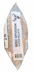 Pellets de Biomasa de Madera de Pino de 6 mm para Sistemas de Calefacción, Empaquetado en Bolsas de Plástico de 15 kg - Product Image 3