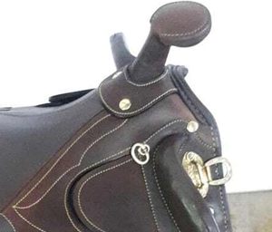 Australian outrider aussie หนังม้าพรีเมี่ยมทำมือสไตล์อานม้าพร้อมฮอร์นที่มีหนังและโกลนและเส้นรอบวงขนาด10-20" - Product Image 3