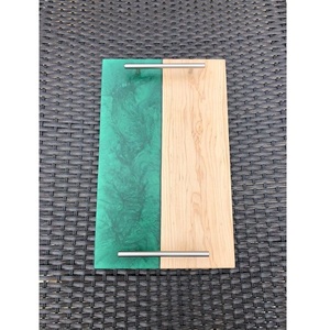 Bandeja de servicio de calidad sostenible Medio lado Madera y Medio lado Resina epoxi Bandeja artesanal Plato para desayuno Té Comida Snacks - Product Image 1