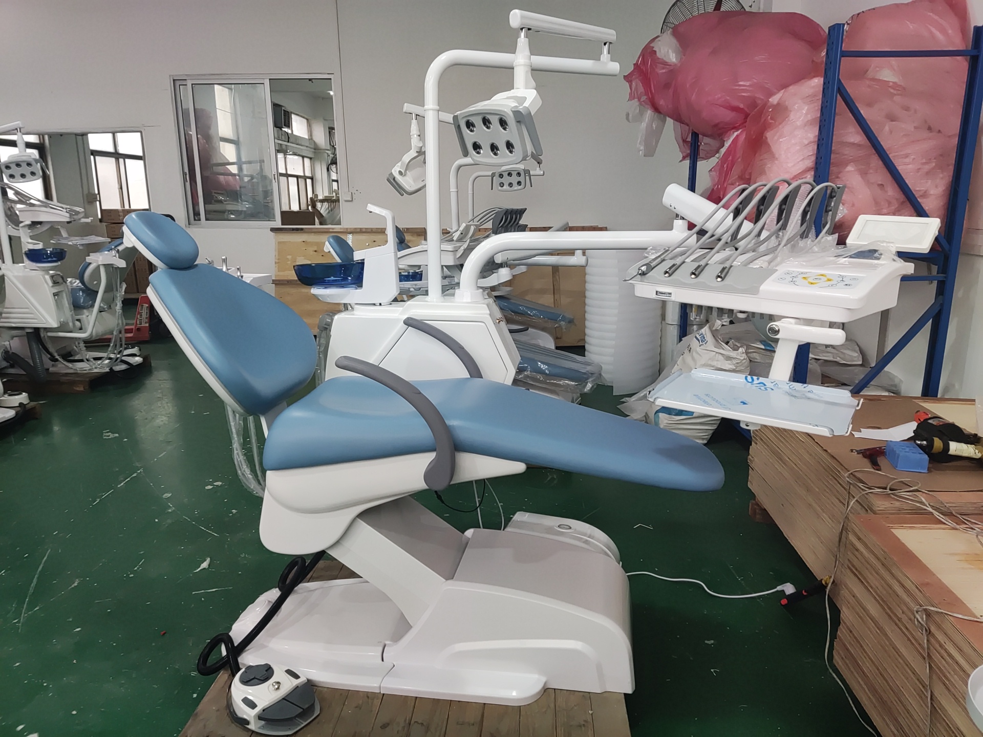 Foot Pedal Dental Chair With Operating Unit Buy dental chair with