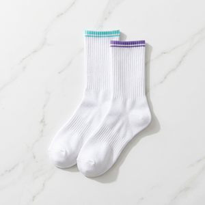 Chaussettes de sport élastiques personnalisées à absorption des chocs pour la course, le skateboard et les activités quotidiennes - Product Image 1