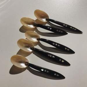 Ensemble de couverts décoratifs en laiton artisanal Art Déco industriel pour la table à manger et les ustensiles de cuisine en gros - Product Image 3