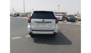 รถยนต์แลนด์ครุยเซอร์ ปราโด ปี 2018 เครื่องยนต์เทอร์โบ ขับเคลื่อนสี่ล้อ เบาะหนัง ขนาดยาง R20 พวงมาลัยซ้าย หลังคาอลูมิเนียมอัลลอยด์ มือสอง สภาพดี - Product Image 5