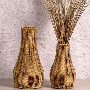 Vase à fleurs en rotin portable léger parfait pour les halls d'hôtel à usage domestique quotidien et les décorations intérieures de jardin extérieur - Product Image 1