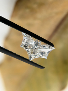 Diamant cultivé en laboratoire en forme de chauve-souris 1.02 CT pour pendentifs bague ou boucles d'oreilles cadeau d'anniversaire diamant créé en laboratoire - Product Image 4