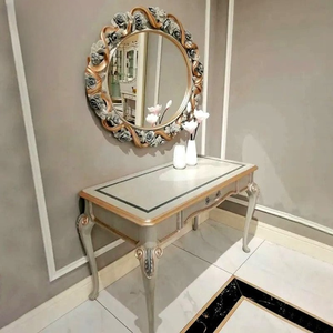 Table de toilette de luxe en teck massif, style mid-century moderne, avec miroir ovale sculpté et tabouret rembourré élégant, pour salon - Product Image 2