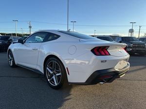 ใช้2025 Fo_rd Mustang EcoBoost Fastback RWD - Product Image 5