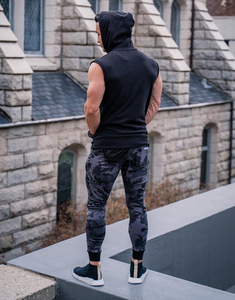 เสื้อมีฮู้ดแขนกุดระบายอากาศได้หลายสีสำหรับผู้ชายชุดออกกำลังกายเพาะกายฟิตเนสแบบกำหนดเอง - Product Image 3