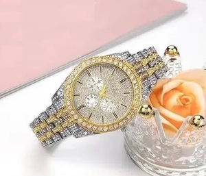 Montre de luxe pour hommes avec Moissanite Brillant Diamant Rectangle Boîtier en acier Mouvement Bracelet en acier inoxydable Boîte d'emballage - Product Image 2