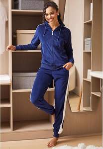 Survêtement à capuche en velours solide pour femmes | Survêtement 2 pièces | Polaire 100% coton | Vêtements d'hiver doux et chauds et élégants - Product Image 6